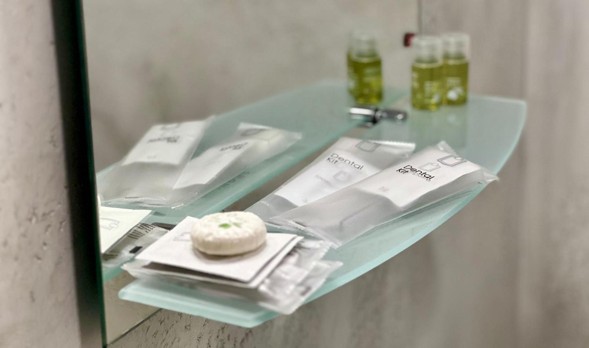 Hotel Fantazia Oradea - Self Check In & Out 외부 사진