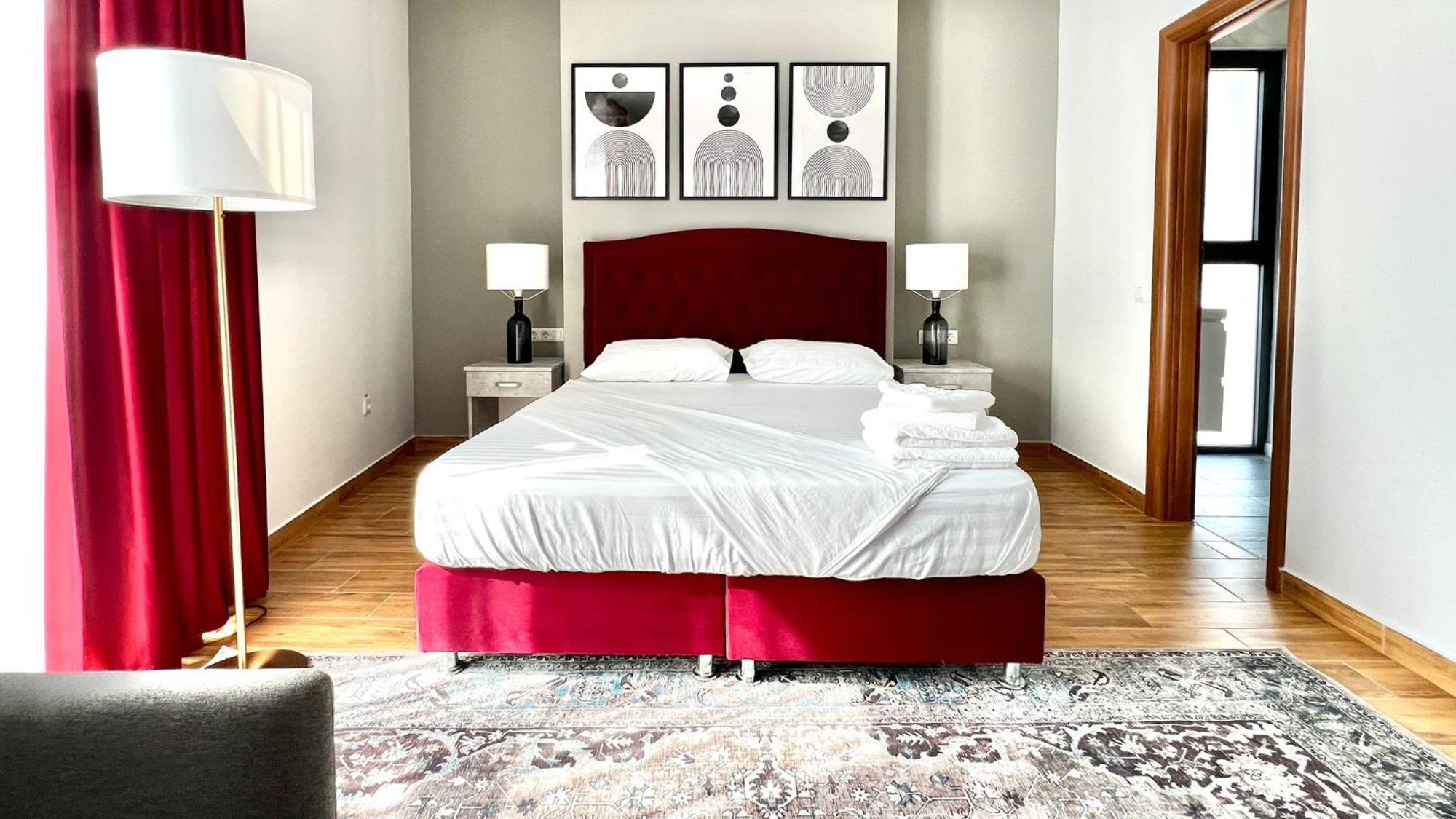 Hotel Fantazia Oradea - Self Check In & Out 외부 사진